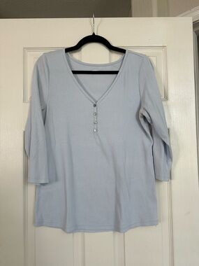 Old Navy Light Blue V-Neck Ribbed Henley Top